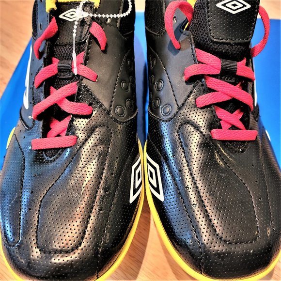 Soccer shoes Men NWT Umbro Indoor futsal 9 Samba 80427U DISCOUNT SHIPPING Black main image 5